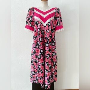 Vintage Princess Kaiulani Hawaiian Mumu dress 14 prairie floral lace romantic